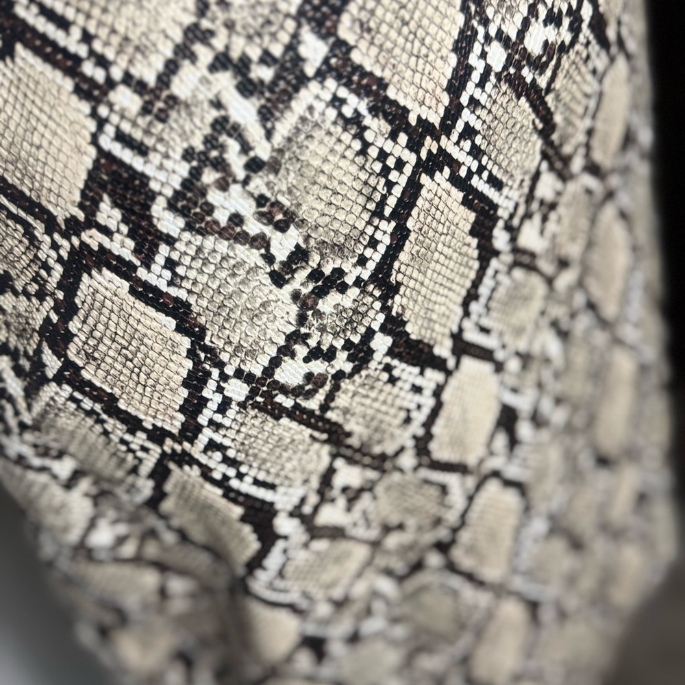 Ronny Kobo Collection Python 🐍 print Asymmetrical Skirt - Picture 4 of 10
